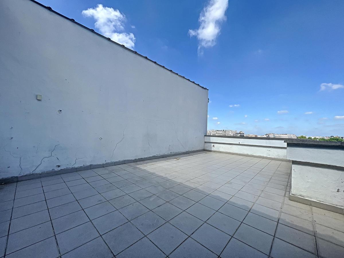Général Jacques: Superbe penthouse 3ch + terrasses + parking