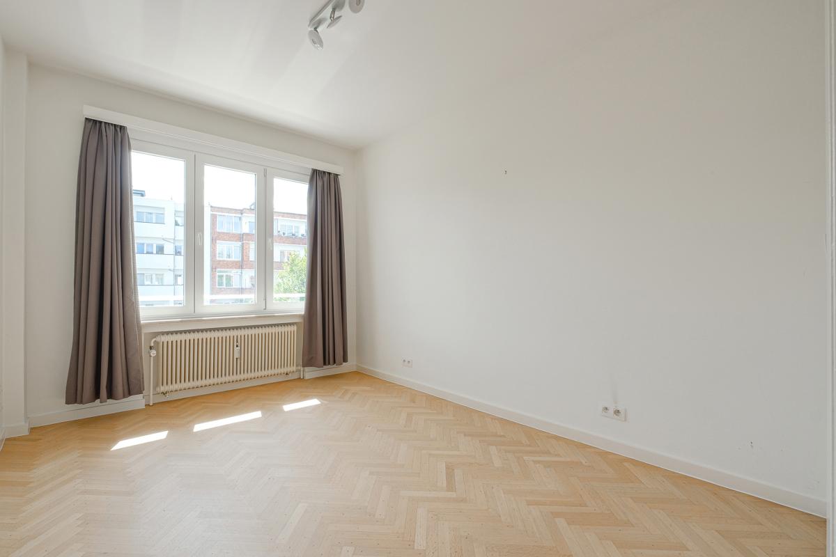 Molière/Pl. C. Meunier : Appartement 2 ch, terrasse + garage