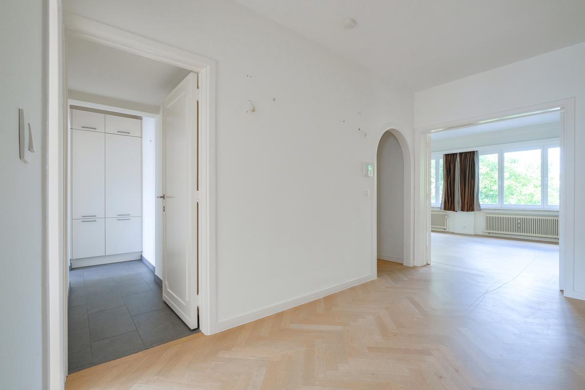 Molière/Pl. C. Meunier : Appartement 2 ch, terrasse + garage