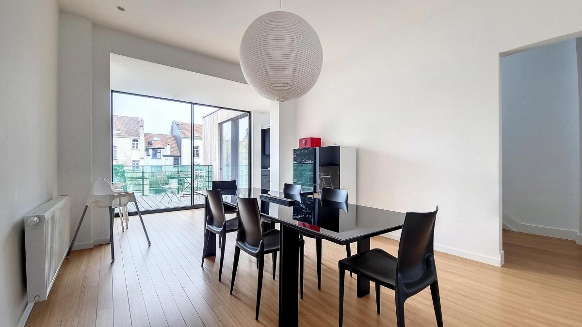 Général Jacques : Appartement 2 chambres meublé + terrasse 