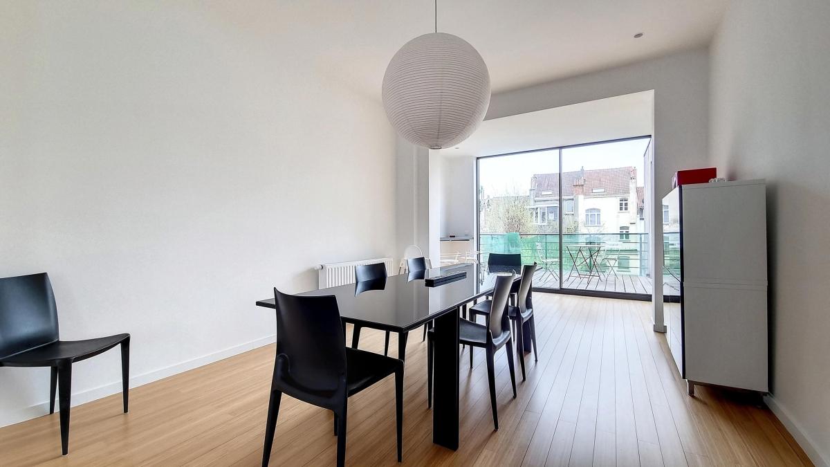 Général Jacques : Appartement 2 chambres meublé + terrasse 