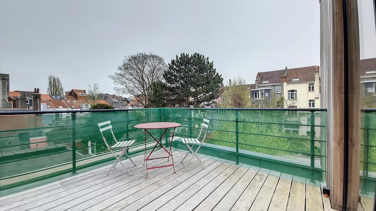 Général Jacques : Appartement 2 chambres meublé + terrasse 