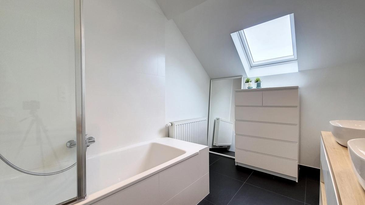 Général Jacques : Appartement 2 chambres meublé + terrasse 