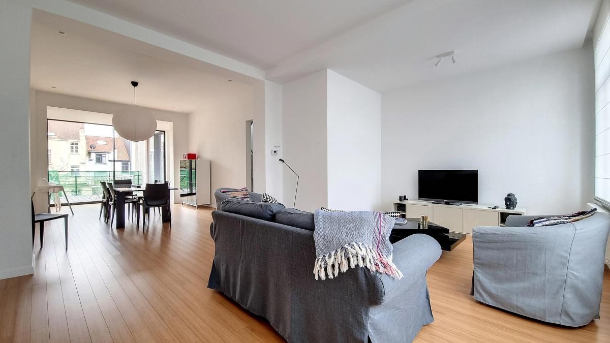 Général Jacques : Appartement 2 chambres meublé + terrasse 