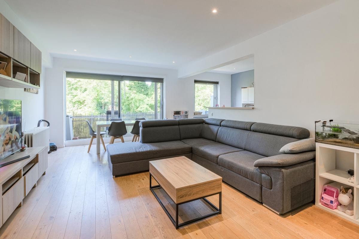 Val Fleuri, appartement rénové 2 chambres + terrasse