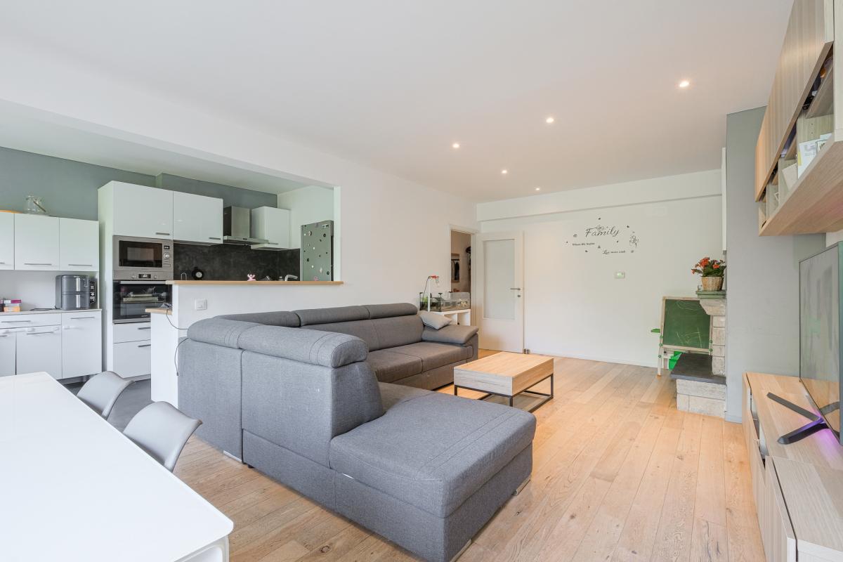 Val Fleuri, appartement rénové 2 chambres + terrasse