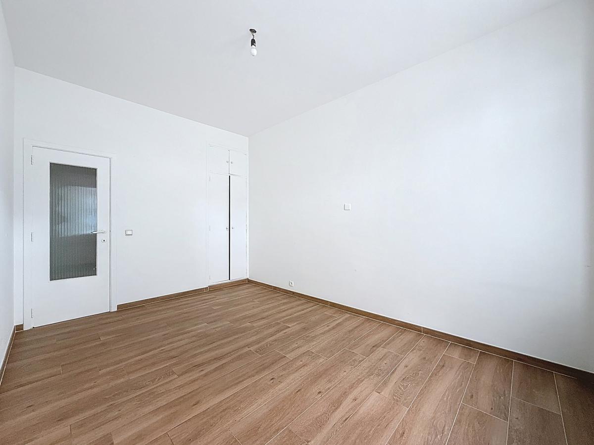 Chatelain/Defaqcz : Bel appartement 1 ch