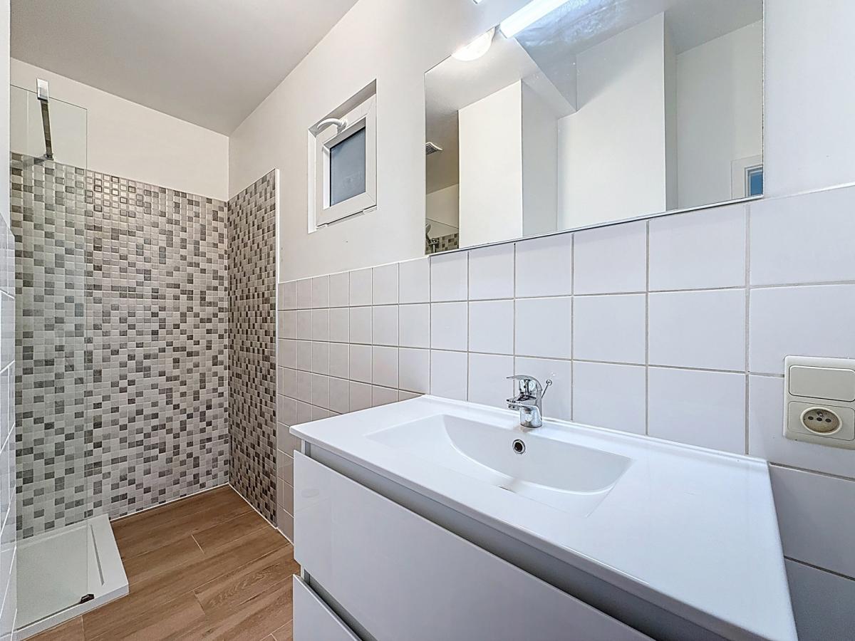 Chatelain/Defaqcz : Bel appartement 1 ch