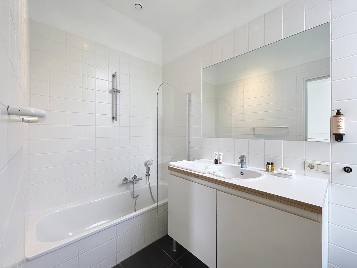 Av. Molière - Appartement meublé rénové 1 chambre 