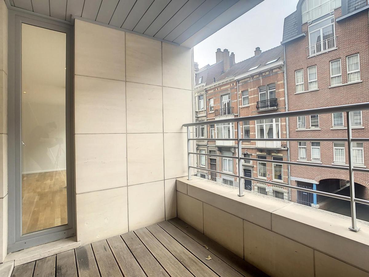 Ma Campagne/Defacqz : appartement 2ch + terrasse + parking
