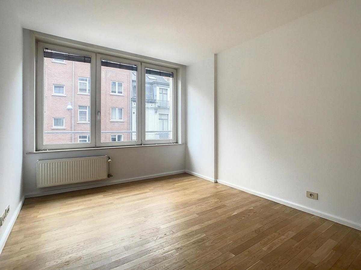 Ma Campagne/Defacqz : appartement 2ch + terrasse + parking