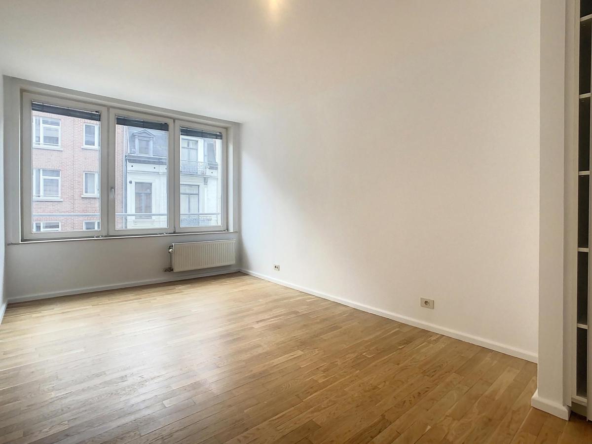 Ma Campagne/Defacqz : appartement 2ch + terrasse + parking