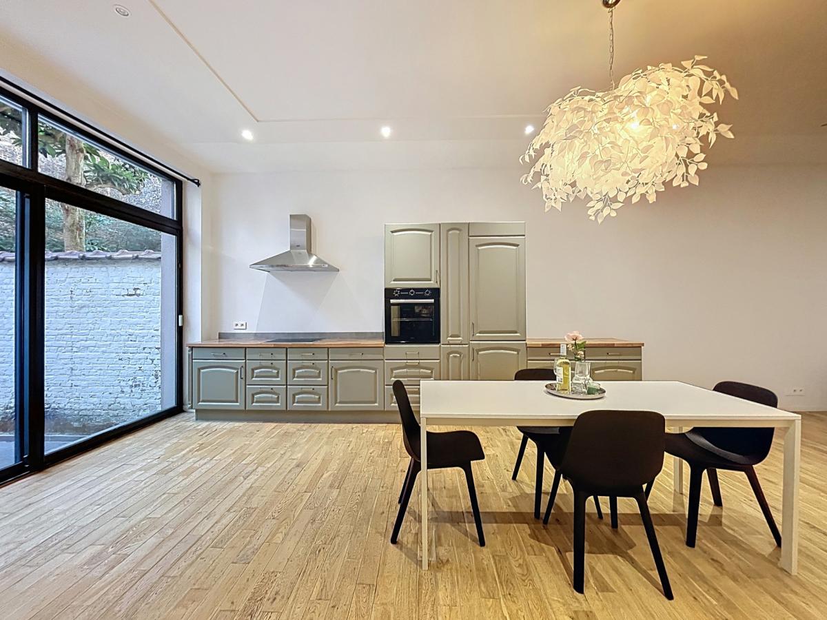 Place Poelaert - Appartement rez meublé 1chambre avec jardin