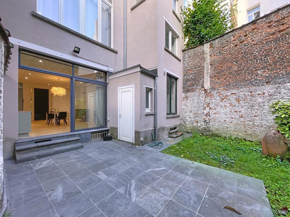 Place Poelaert - Appartement rez meublé 1chambre avec jardin