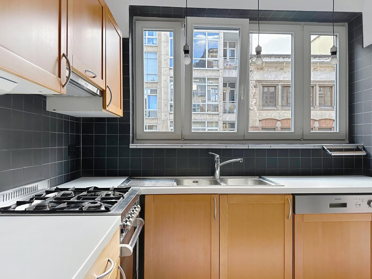 Pl. Brugmann : Magnifique appartement de 2 chambres rénové 