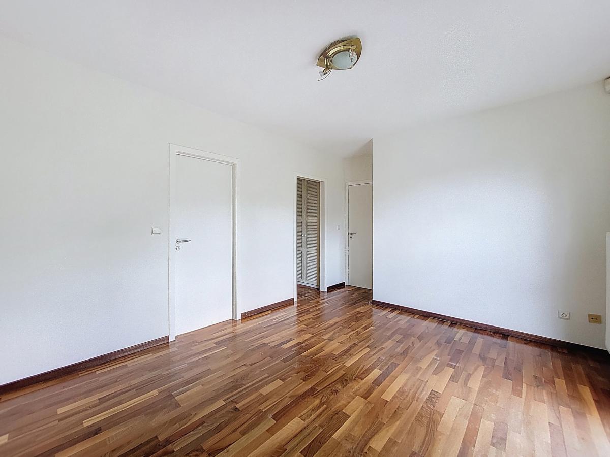 Louise/Etangs d'Ixelles : Magnifique appartement 2 chambres