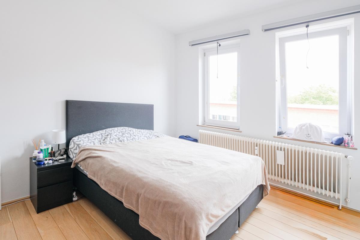 Cavell/Churchill : Bel appartement 3 chambres + balcon