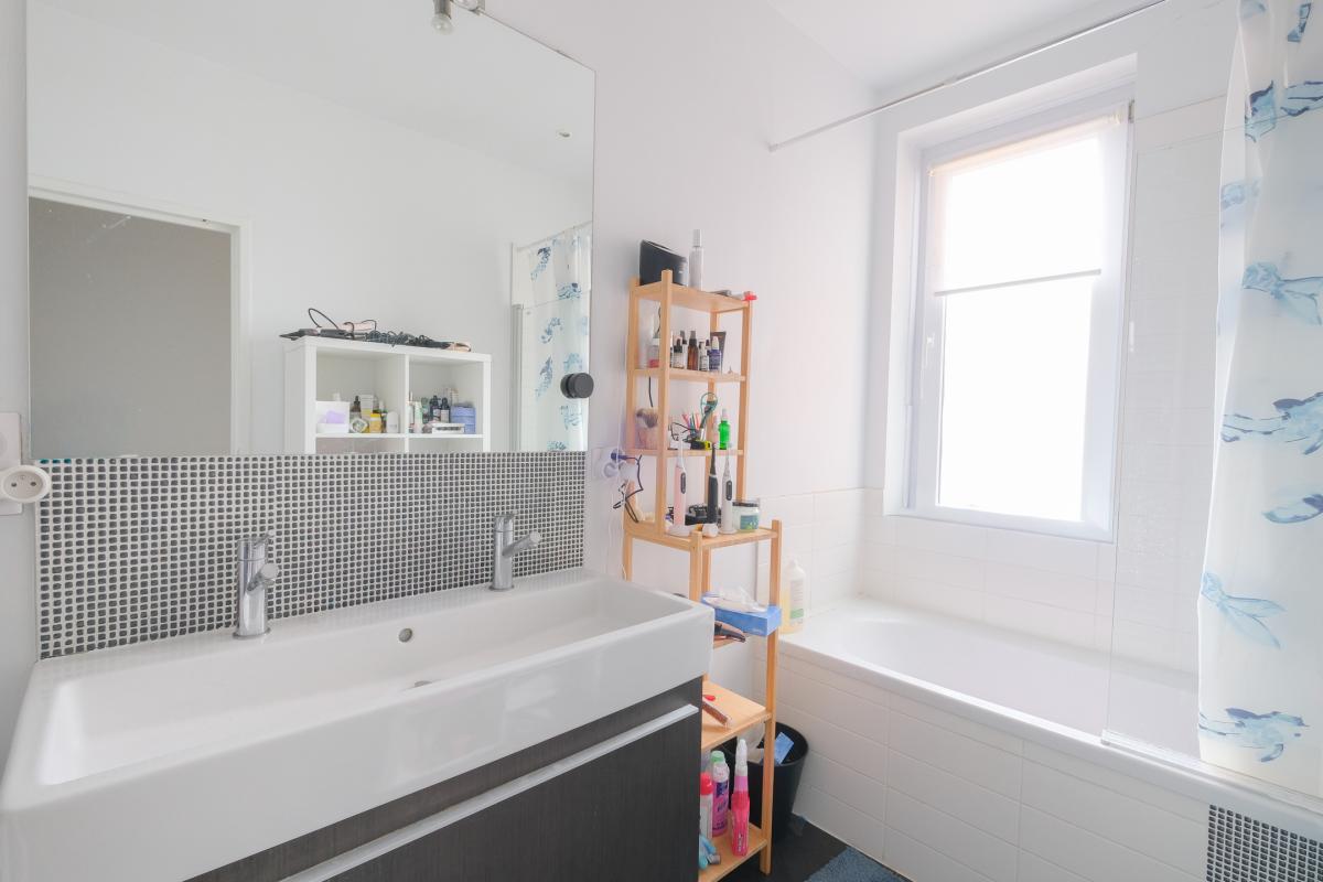 Cavell/Churchill : Bel appartement 3 chambres + balcon