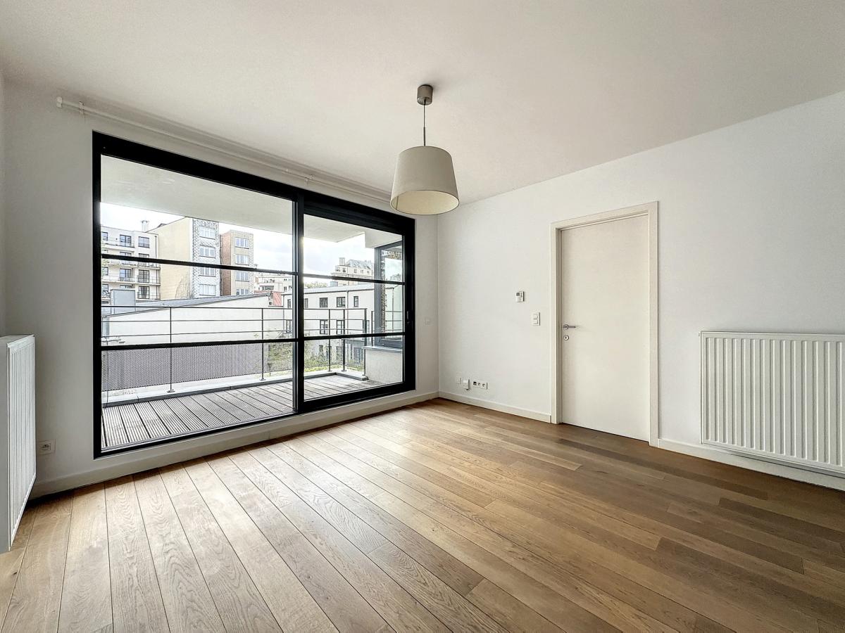Châtelain : Magnifique appartement 2 chambres + terrasse