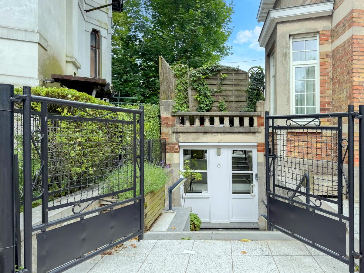 Pl. Maurice van Meenen : villa avec jardin + extension
