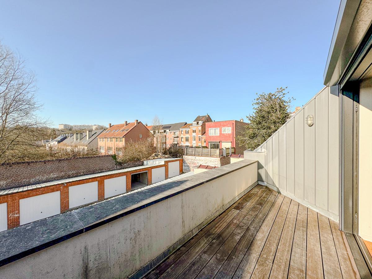 Lycée Français, magnifique loft 3 chambres et garage