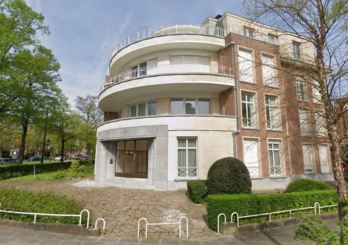 Bois de la Cambre : Appartement 3 chambres avec parking 