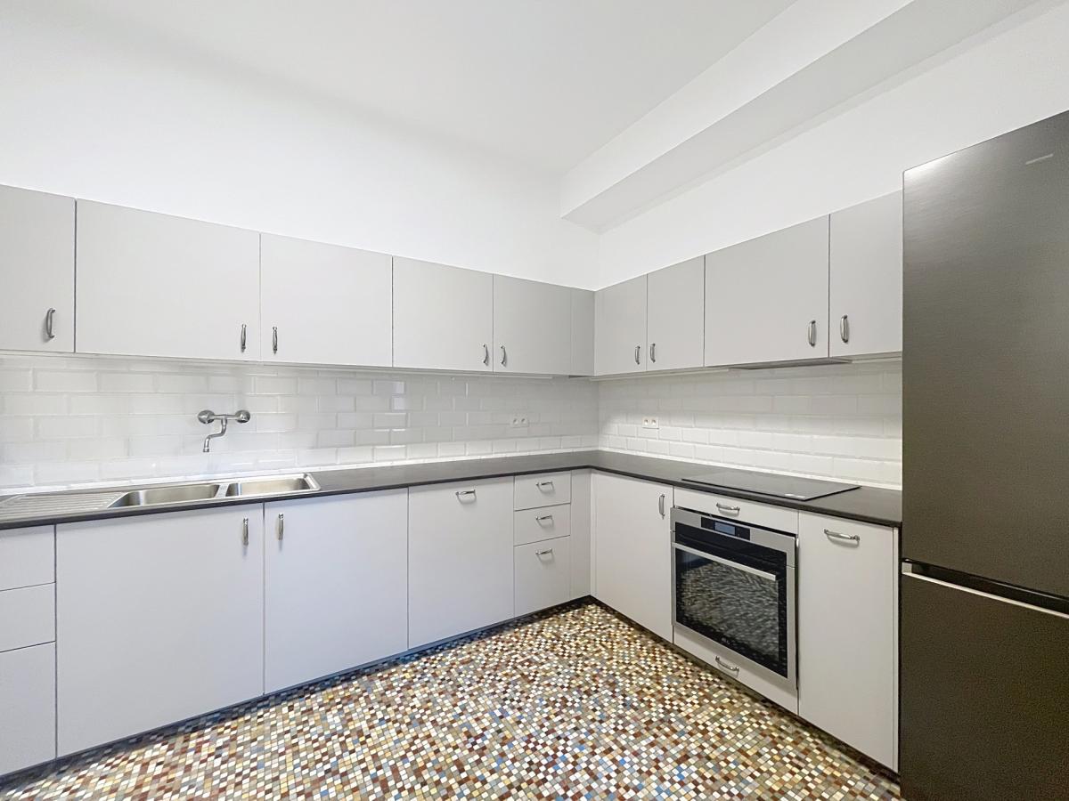 Bois de la Cambre : Appartement 3 chambres avec parking 
