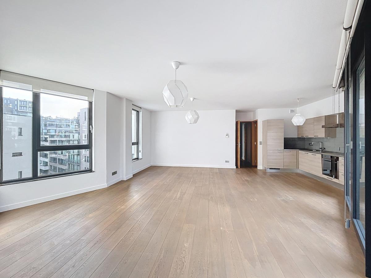 Quartier Schuman: Bel appartement 2 ch. + terrasse + parking