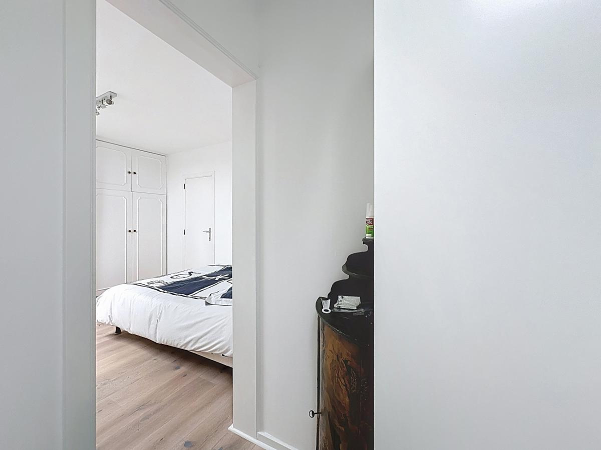 Roosevelt/ULB : Bel appartement duplex dernier étage