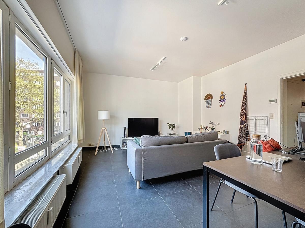 Molière: appartement 1 chambre avec terrasse et garage