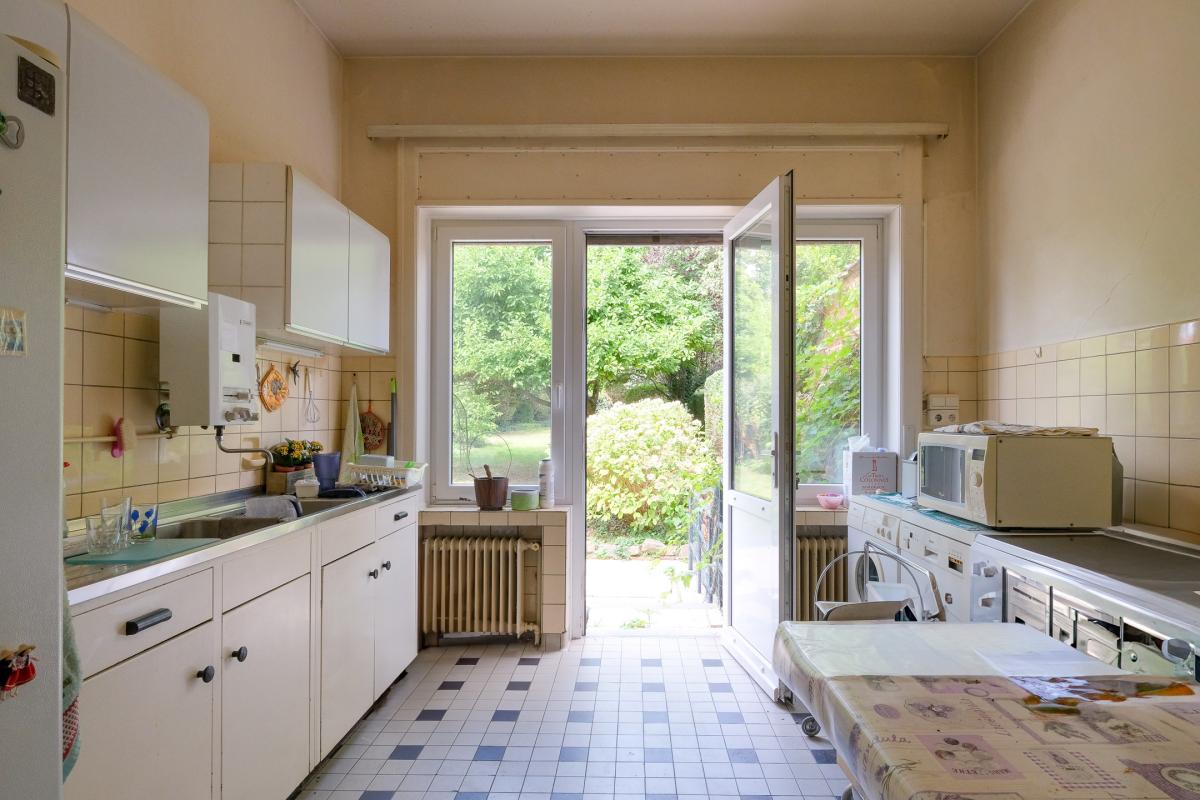 Altitude Cent : Maison 5ch + jardin+ garage à rénover