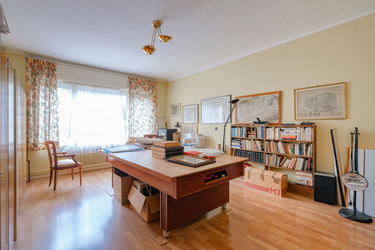 Altitude Cent : Maison 5ch + jardin+ garage à rénover