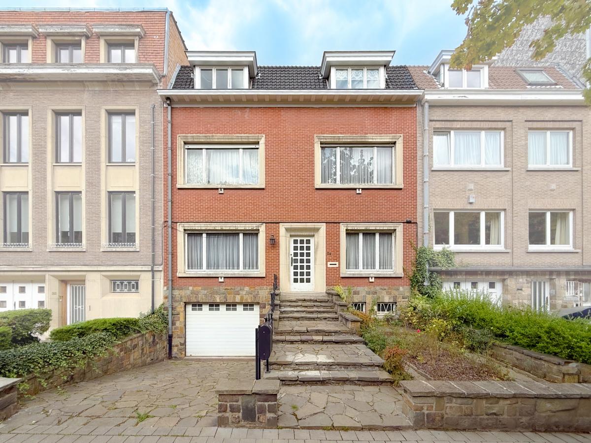 Altitude Cent : Maison 5ch + jardin+ garage à rénover