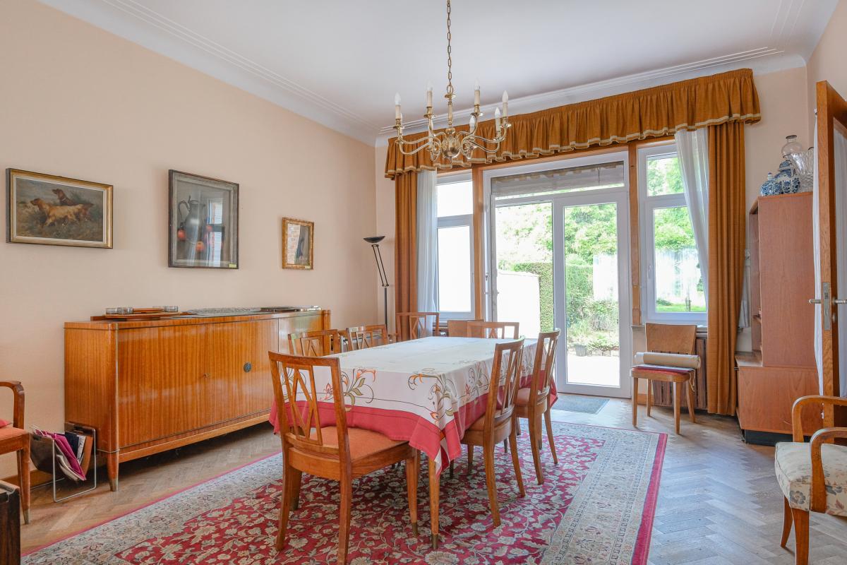 Altitude Cent : Maison 5ch + jardin+ garage à rénover