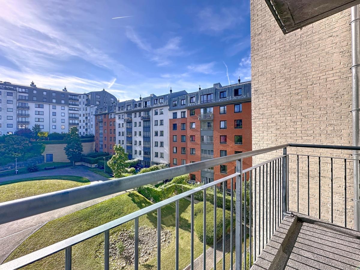 Hôpital d'Ixelles : Bel appartement moderne + balcon