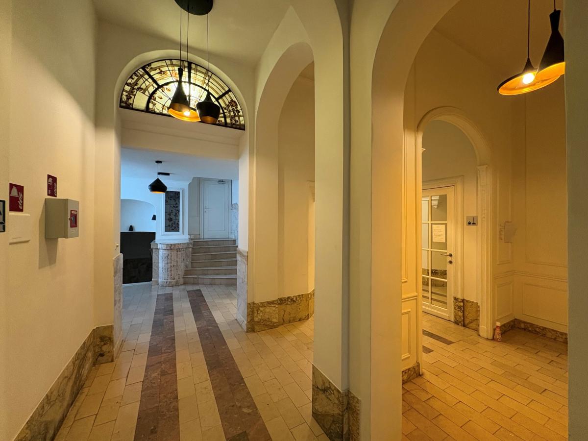 Mérode: penthouse de standing: 2 terrasses, vues, 2 parkings