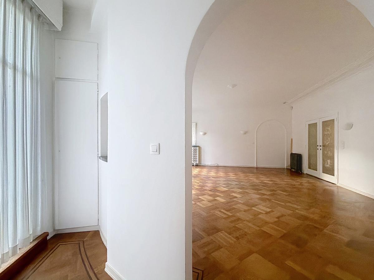 Bois de la Cambre : Appartement 3 chambres avec parking 