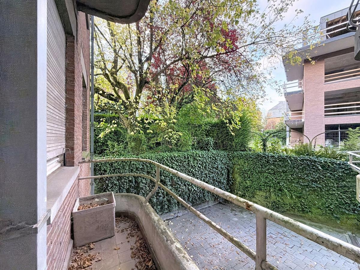 Bois de la Cambre : Appartement 3 chambres avec parking 