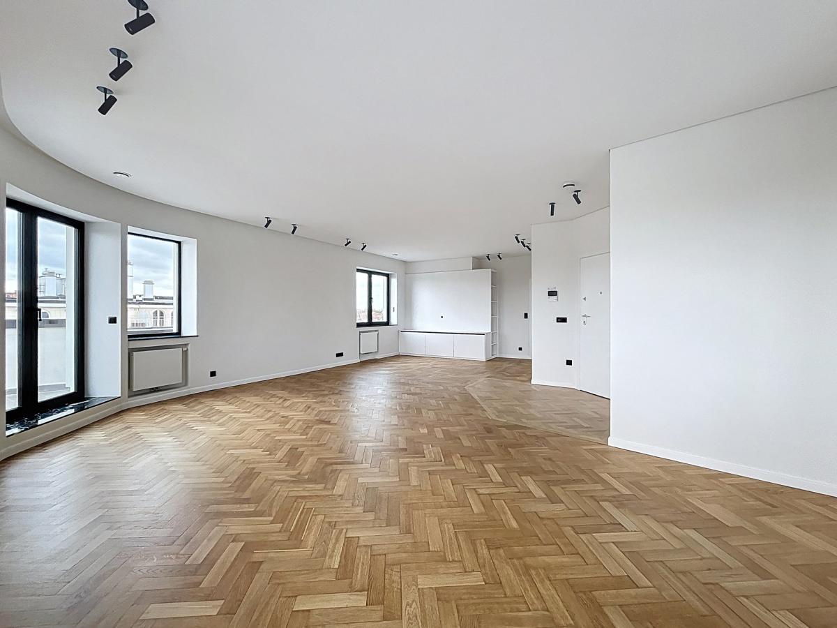 Molière : Magnifique penthouse entièrement rénové