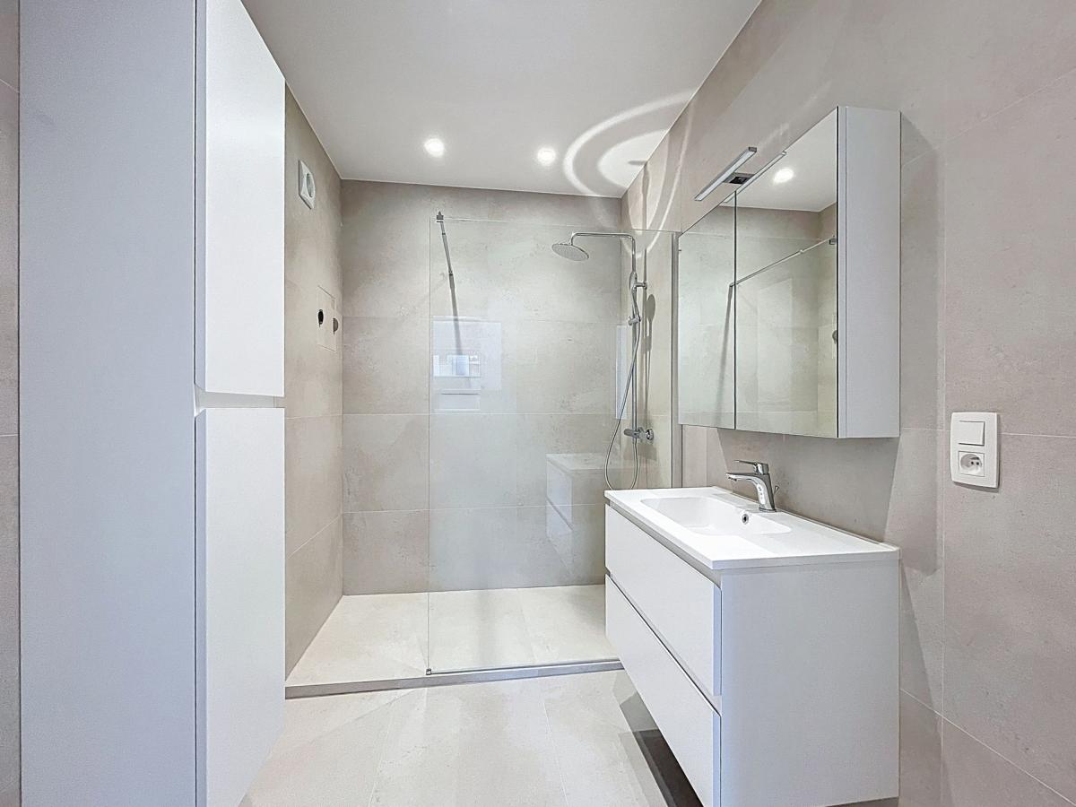 Louise / Etang Ixelles : Bel appartement entièrement rénové