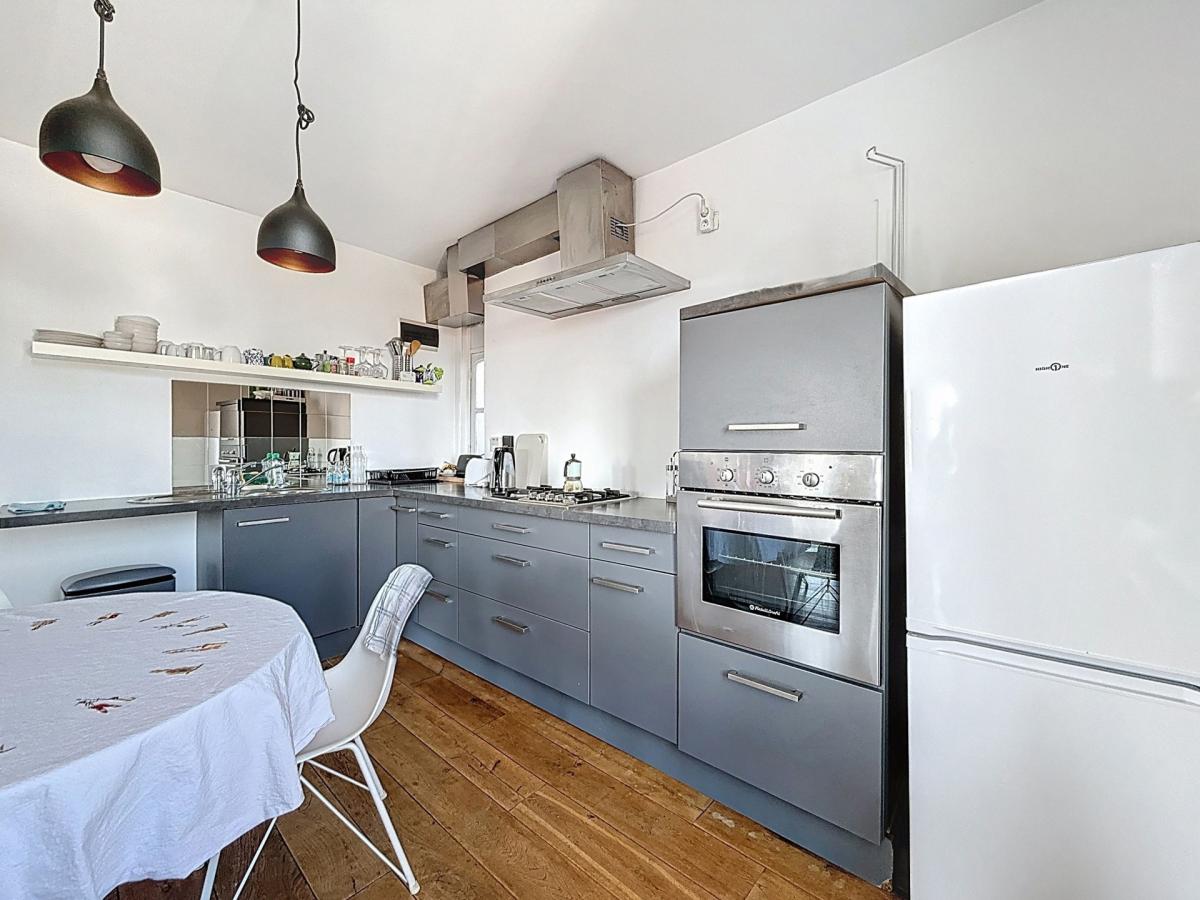 Vanderkindere / Albert : Bel appartement 1ch meublé