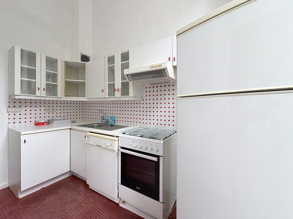 St-Gilles : Bel appartement 2 CH. en cours de rénovation