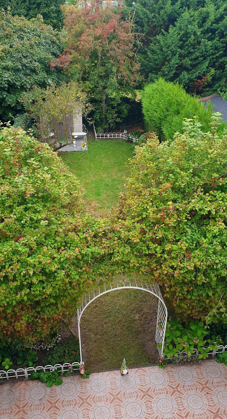 Splendide maison récente: jardin sud-ouest, double garage 
