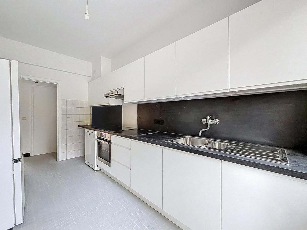 Churchill/Cavell : Superbe appartement 3 chambres + terrasse