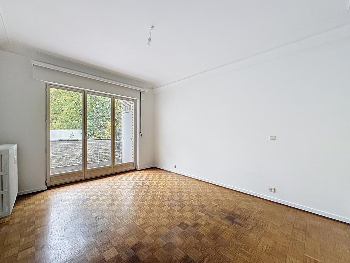 Churchill/Cavell : Superbe appartement 3 chambres + terrasse