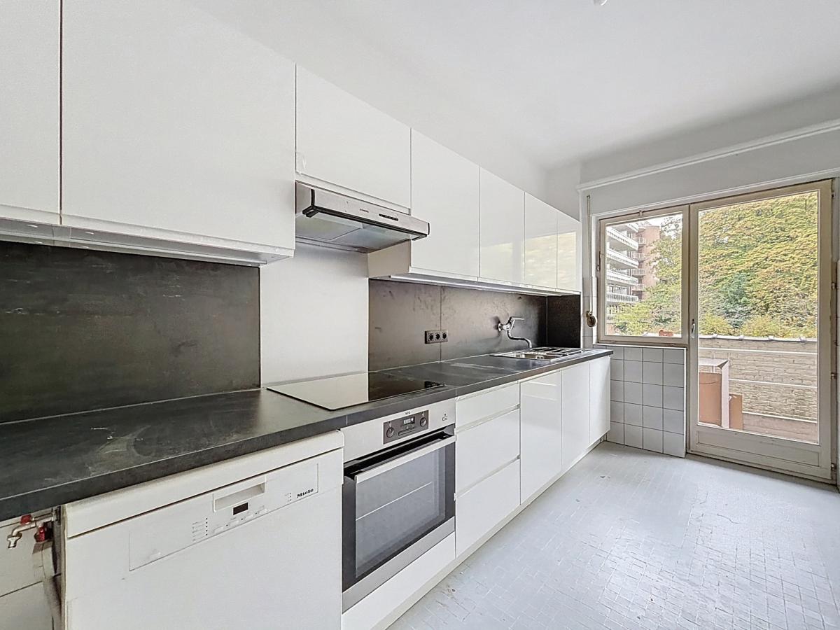 Churchill/Cavell : Superbe appartement 3 chambres + terrasse