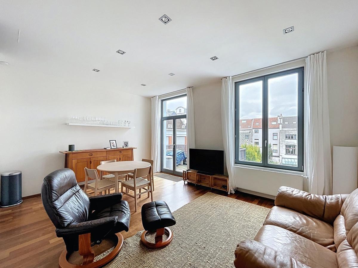 Quartier Européen – Superbe duplex 2 chambres + terrasse