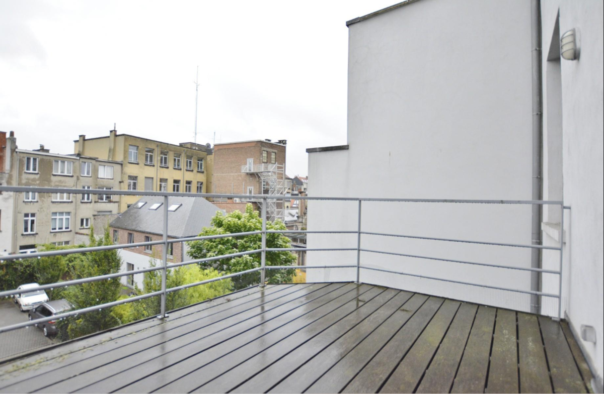 Quartier Européen – Superbe duplex 2 chambres + terrasse