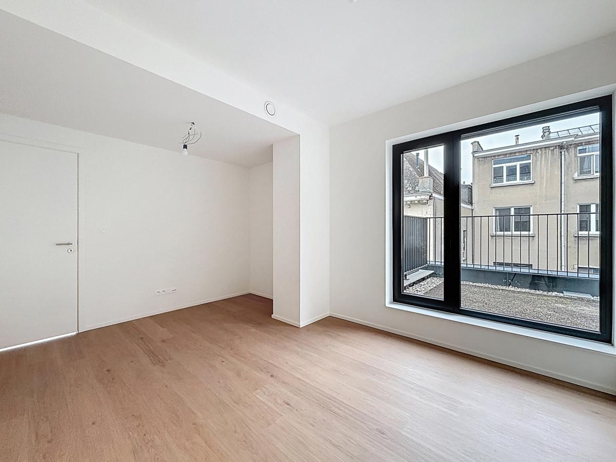 UNIQ / Quai au foin : Bel appartement neuf + terrasse