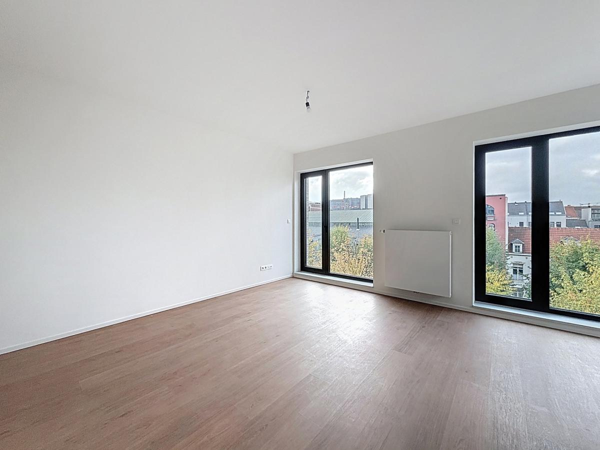 UNIQ / Quai au foin : Bel appartement neuf + terrasse